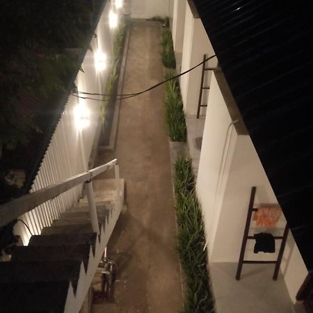 Appartamento Saellahouse Gili Trawangan Esterno foto