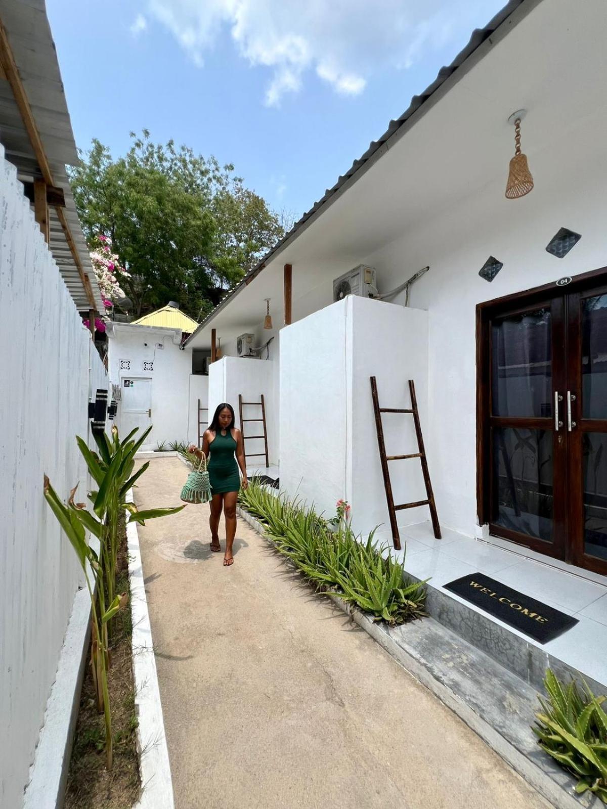 Appartamento Saellahouse Gili Trawangan Esterno foto