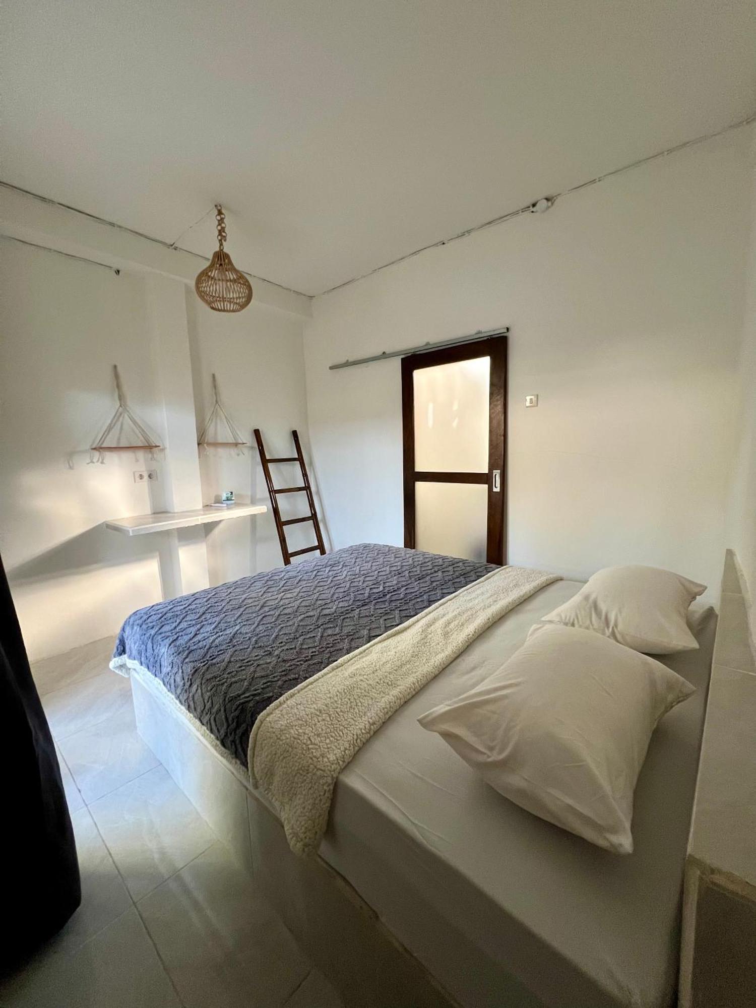 Appartamento Saellahouse Gili Trawangan Esterno foto