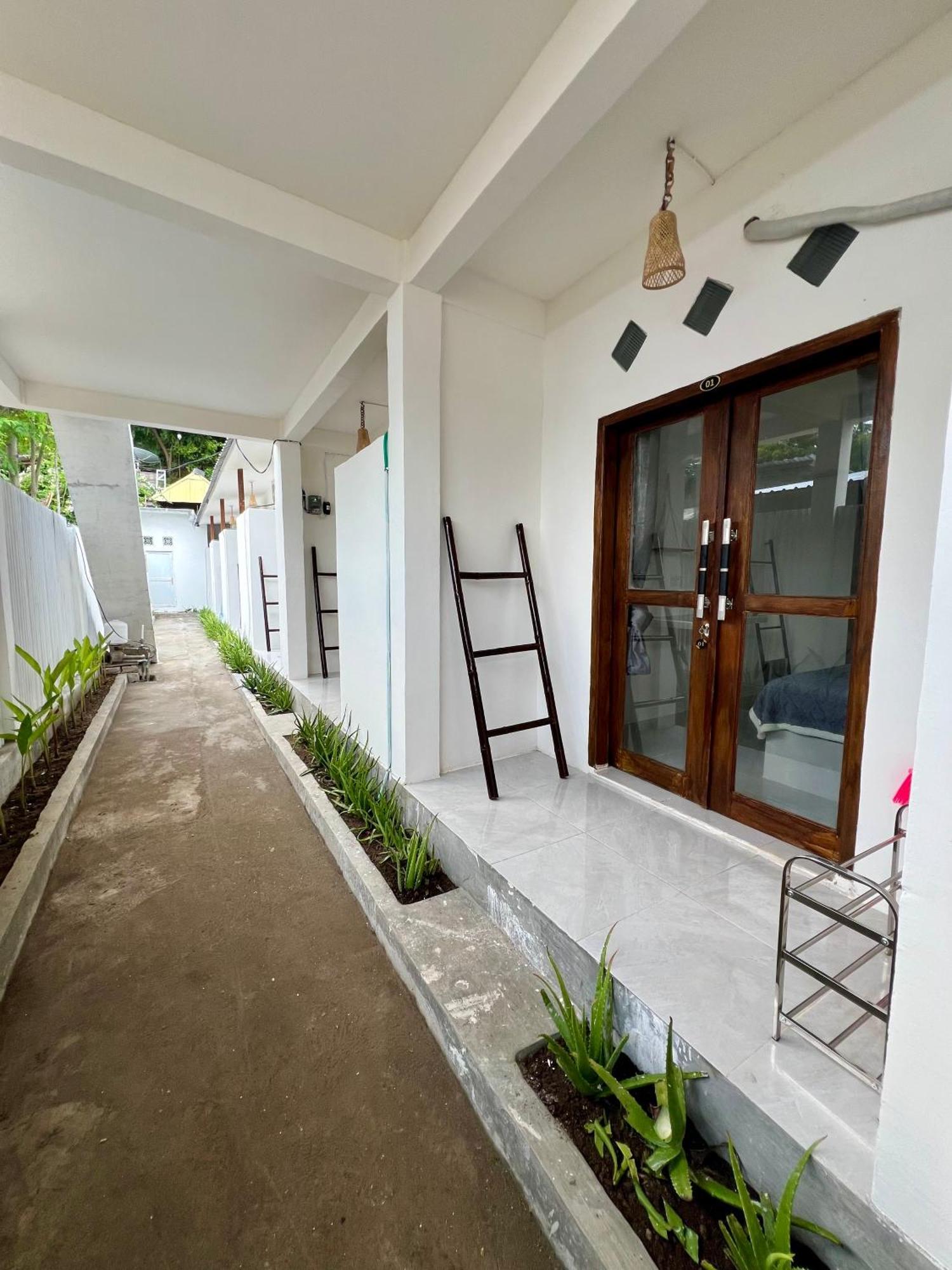 Appartamento Saellahouse Gili Trawangan Esterno foto