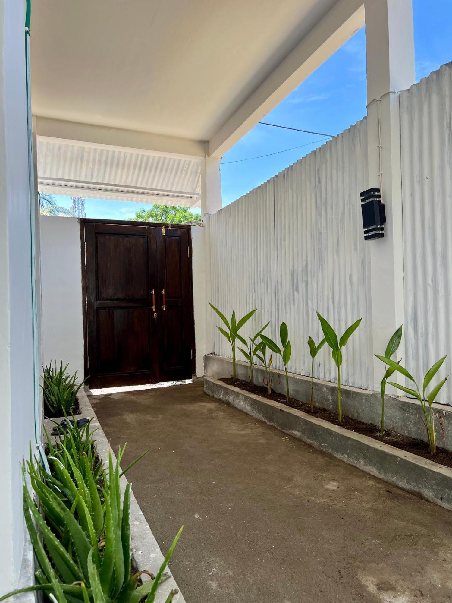 Appartamento Saellahouse Gili Trawangan Esterno foto